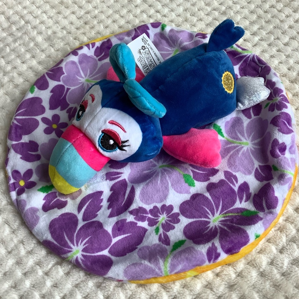 Cutetitos Islanditos Vasuc Fun Toucanito Plush Bird Stuffed Animal Toy with Wrap